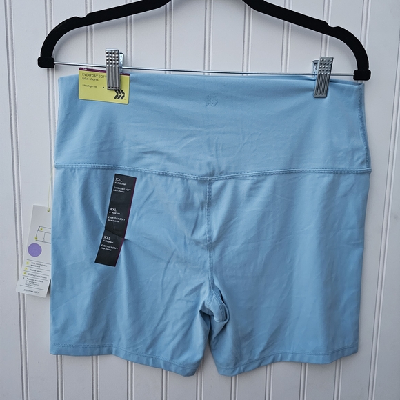 NEW All In Motion Blue High-Waisted Bike Shorts Womens XXL - Picture 2 of 3